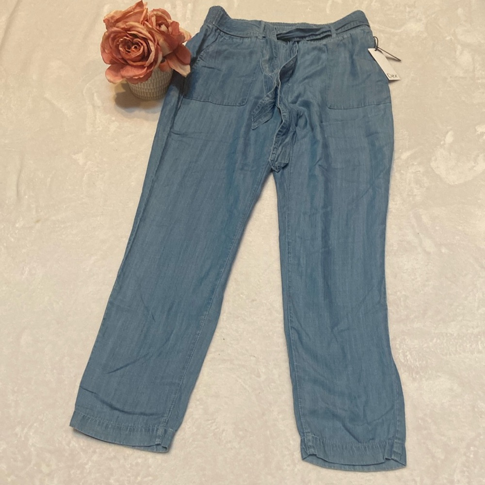 DEX Size S NWT 100% Tencel Light Weight Front Tie Chambray Pant